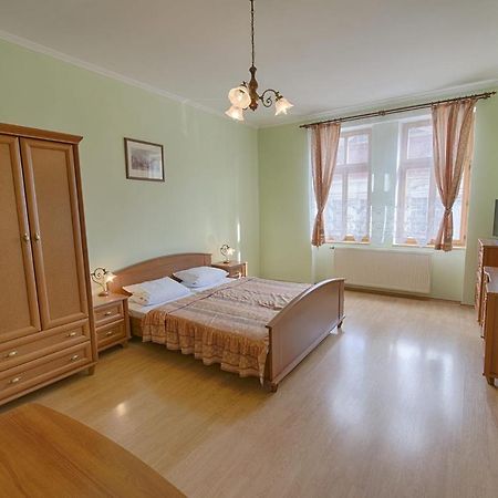 Apartamento Derby Apart Kvary Karlovy Vary Exterior foto