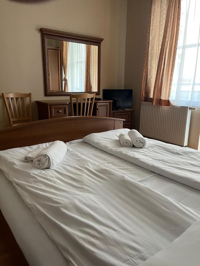 Apartamento Derby Apart Kvary Karlovy Vary Exterior foto