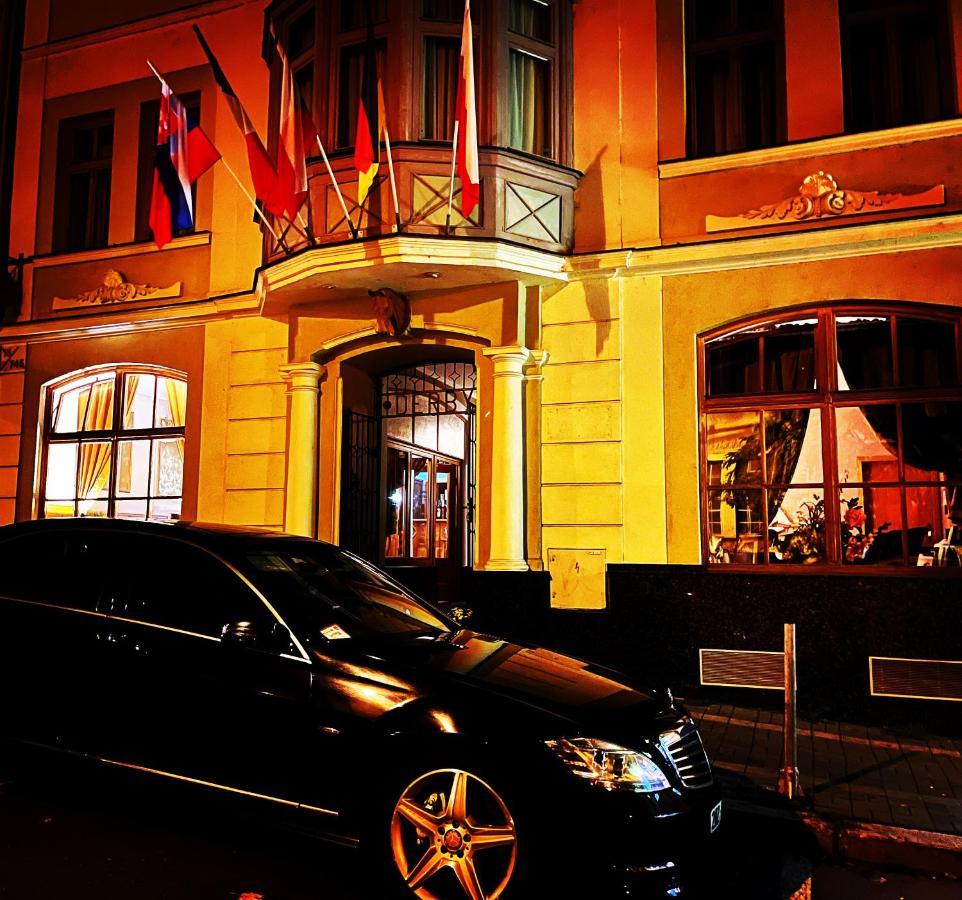 Apartamento Derby Apart Kvary Karlovy Vary Exterior foto